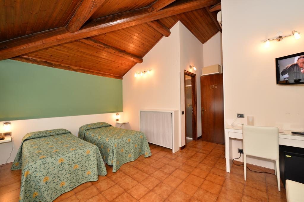 Locanda Grego Bolzano Vicentino Zewnętrze zdjęcie